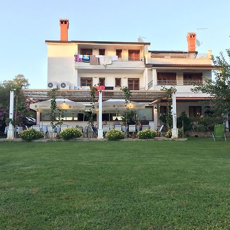 Vera Bed And Breakfast Valizza Exteriör bild